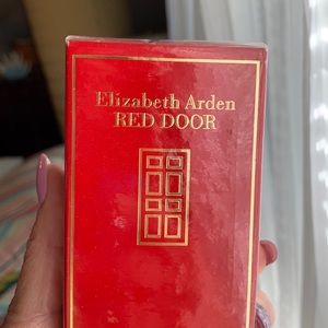 Elizabeth Arden Red Door perfume